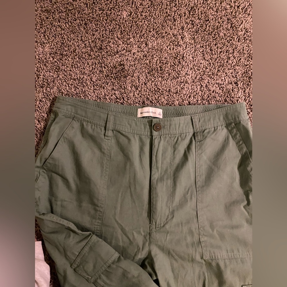 Abercrombie & Fitch Army Green Cargo Pants - Picture 4 of 4